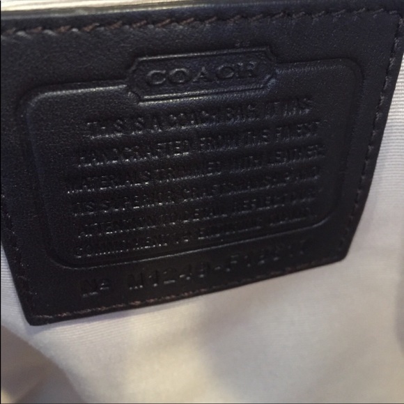 Coach purse - Picture 6 of 7